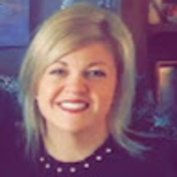 Meet your Posher, Danielle - Picture 1 of 1